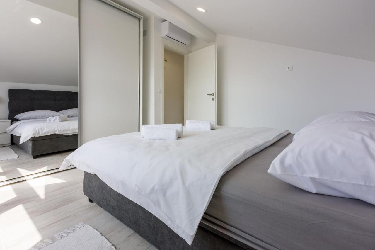 Apartments Cvetkovic Цриквениця Екстер'єр фото