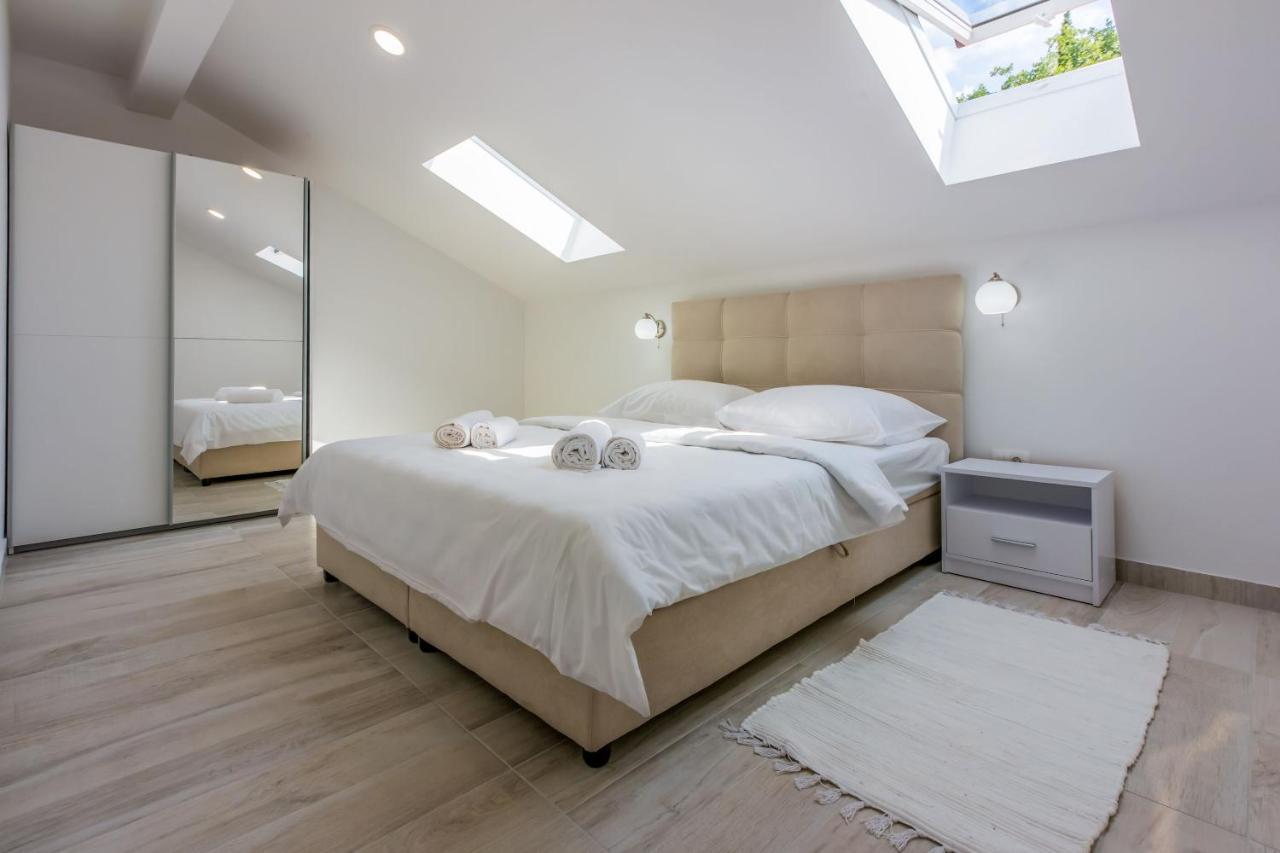 Apartments Cvetkovic Цриквениця Екстер'єр фото