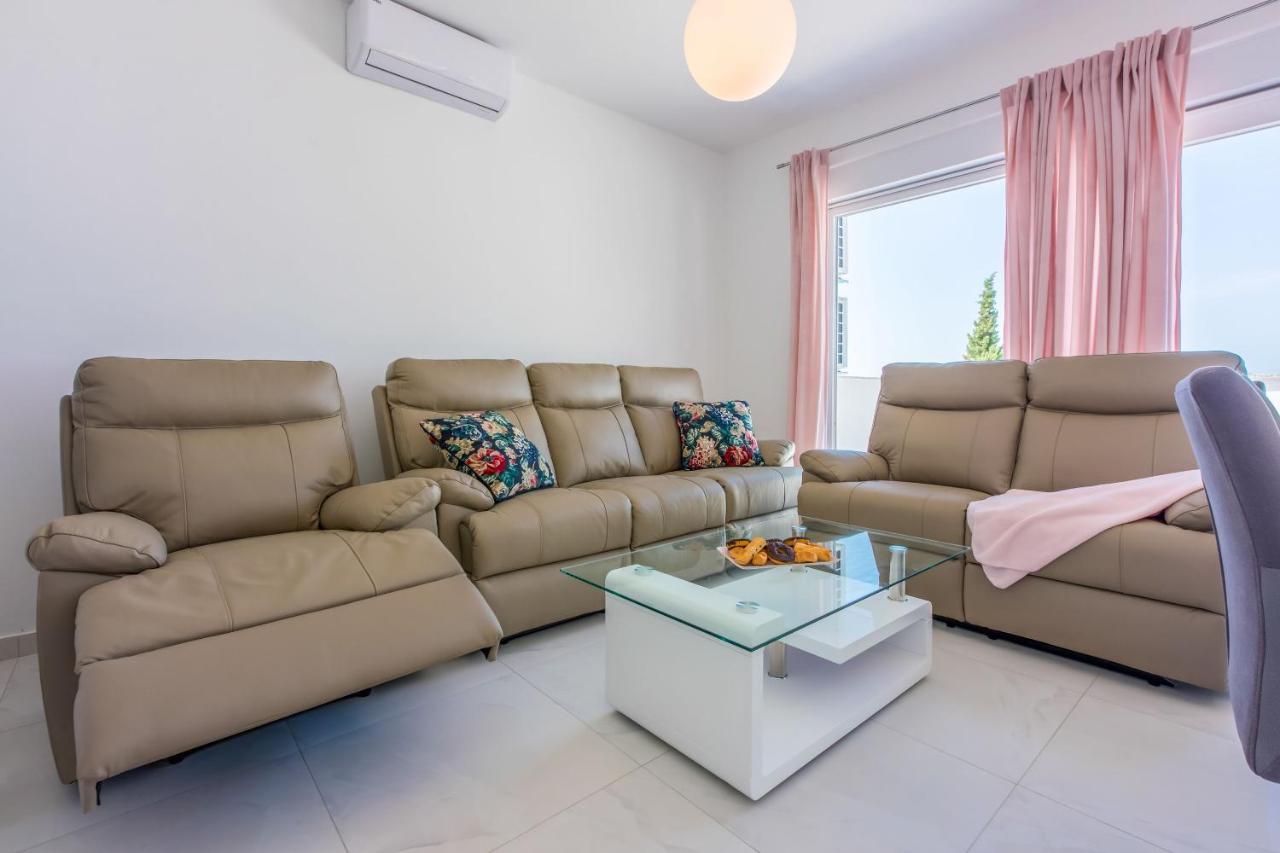 Apartments Cvetkovic Цриквениця Екстер'єр фото