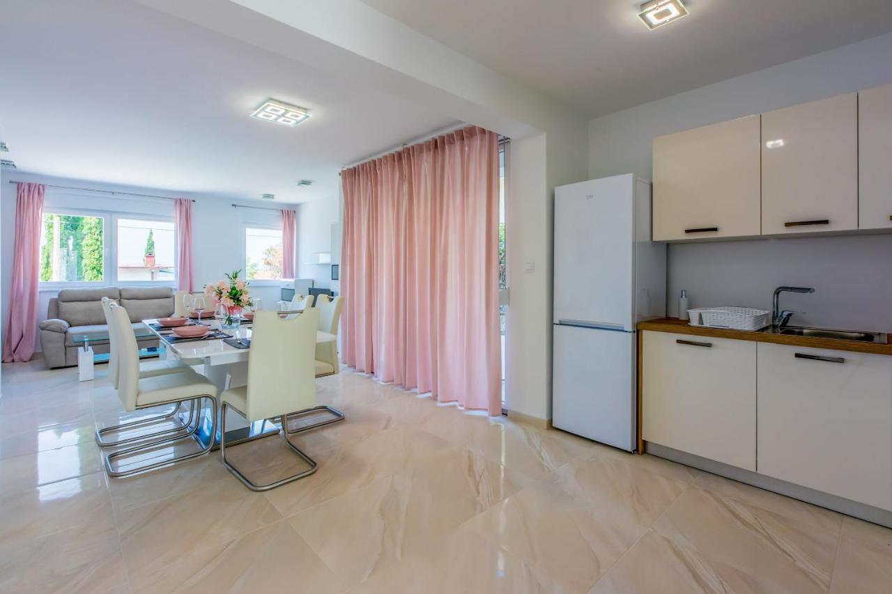 Apartments Cvetkovic Цриквениця Екстер'єр фото