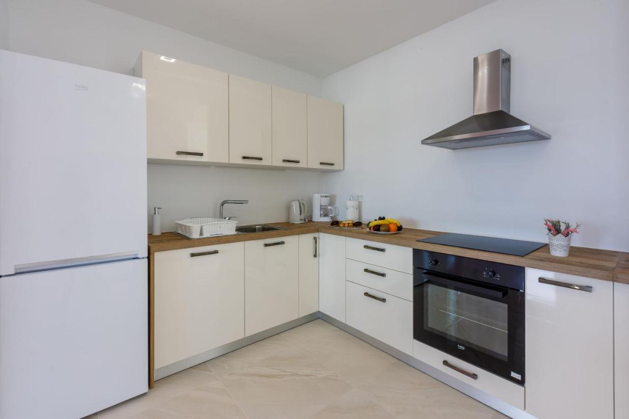Apartments Cvetkovic Цриквениця Екстер'єр фото