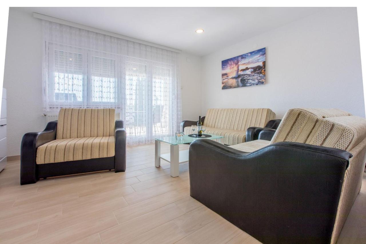 Apartments Cvetkovic Цриквениця Екстер'єр фото